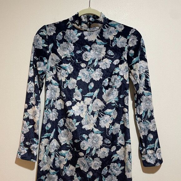 No. 6 Store Size 1=S Navy Velvet Floral Mock Neck Long Sleeve Midi Dress - Picture 3 of 14